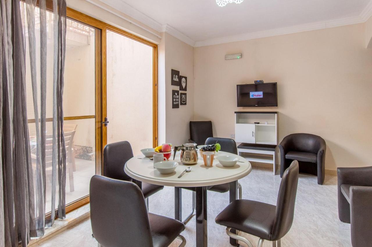 Pool & Sea Merill Apartments Mellieħa Zewnętrze zdjęcie