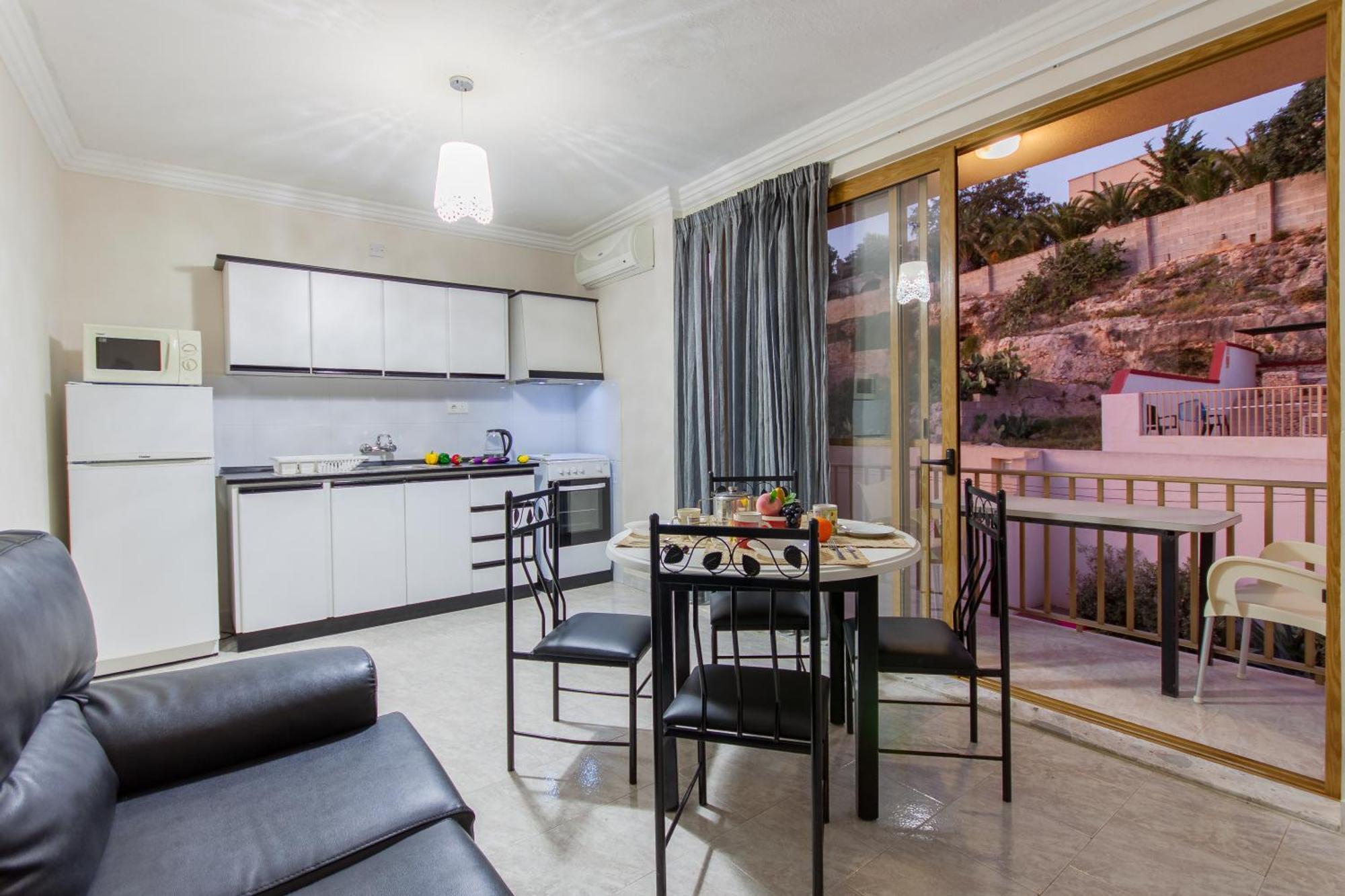 Pool & Sea Merill Apartments Mellieħa Zewnętrze zdjęcie