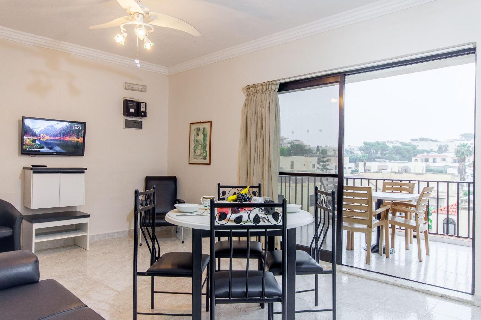 Pool & Sea Merill Apartments Mellieħa Zewnętrze zdjęcie
