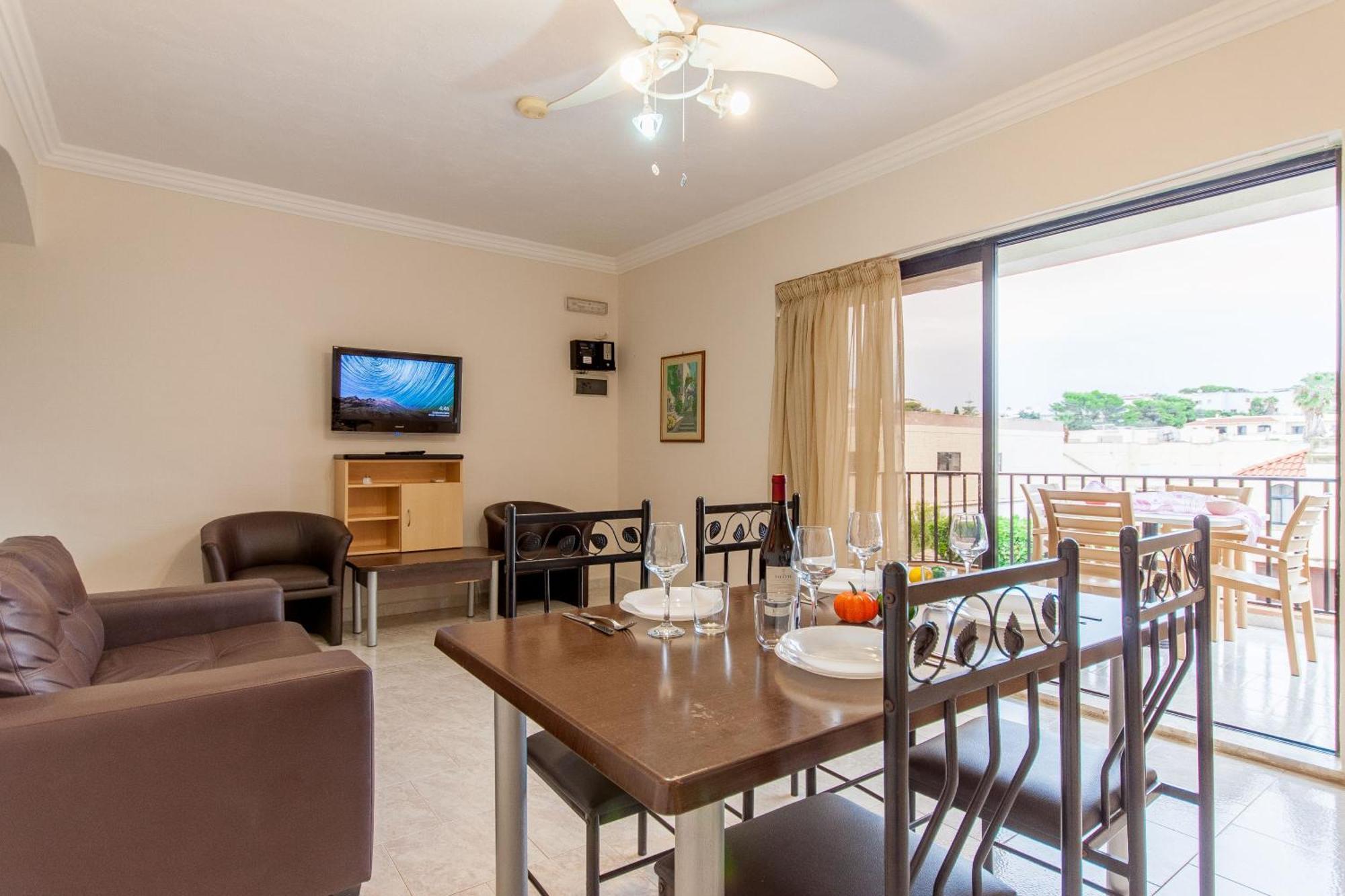 Pool & Sea Merill Apartments Mellieħa Zewnętrze zdjęcie